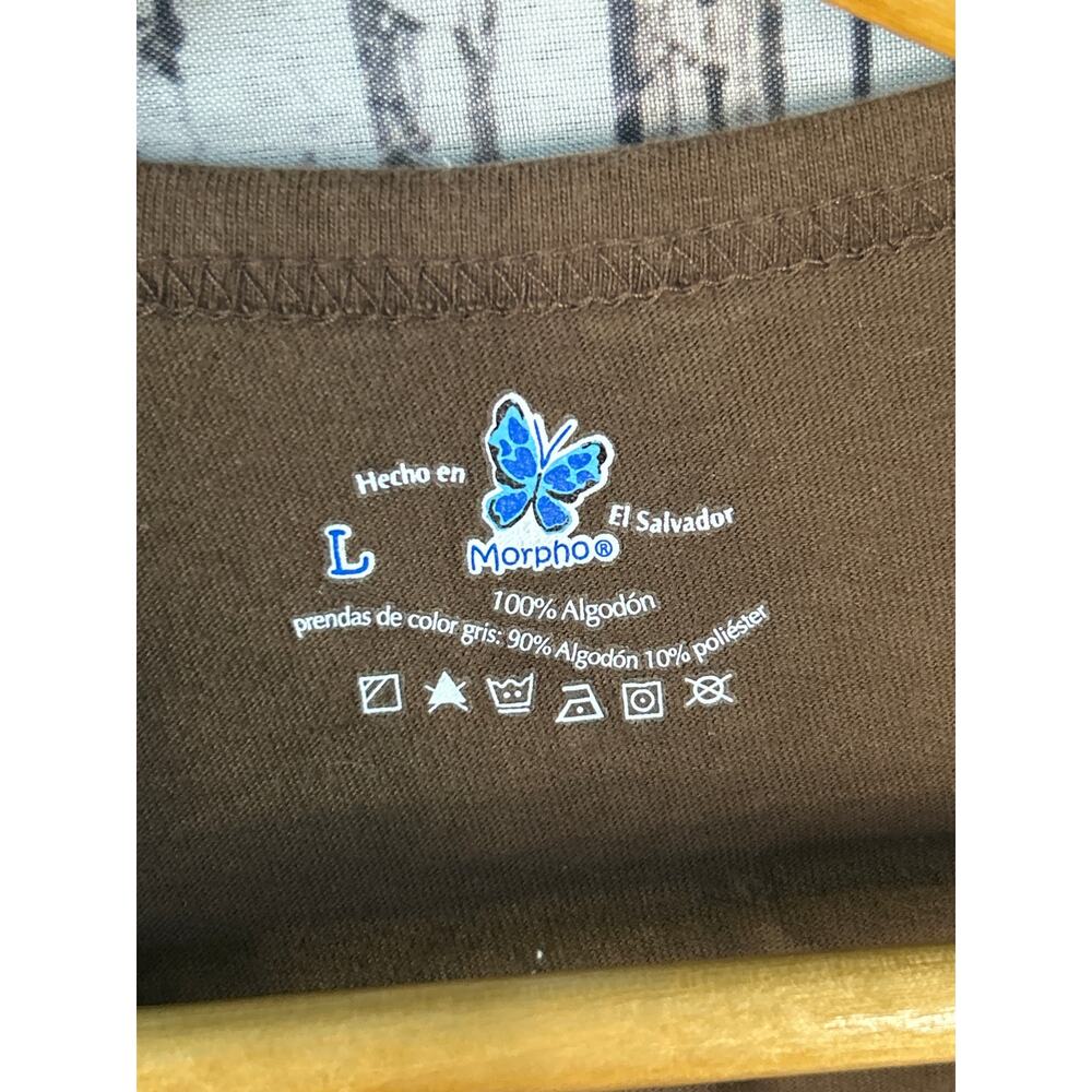 T-Shirt - Picture 2 of 3